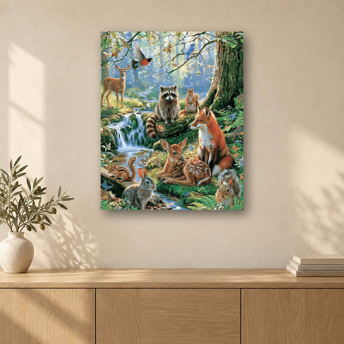 Tableau peinture par numéro Amis de la Forêt accroché dans un intérieur décoré, Maison Artsen