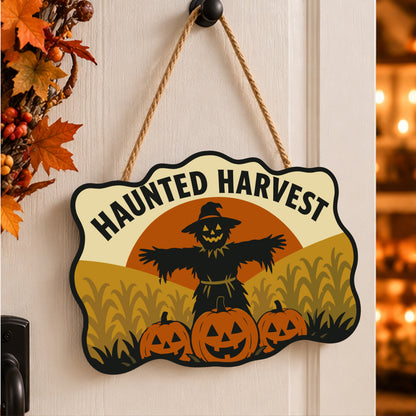 Pancarte Épouvantail en Ombre Chinoise peinte et accrochée à une porte d'entrée décorée pour Halloween — Maison Artsen
