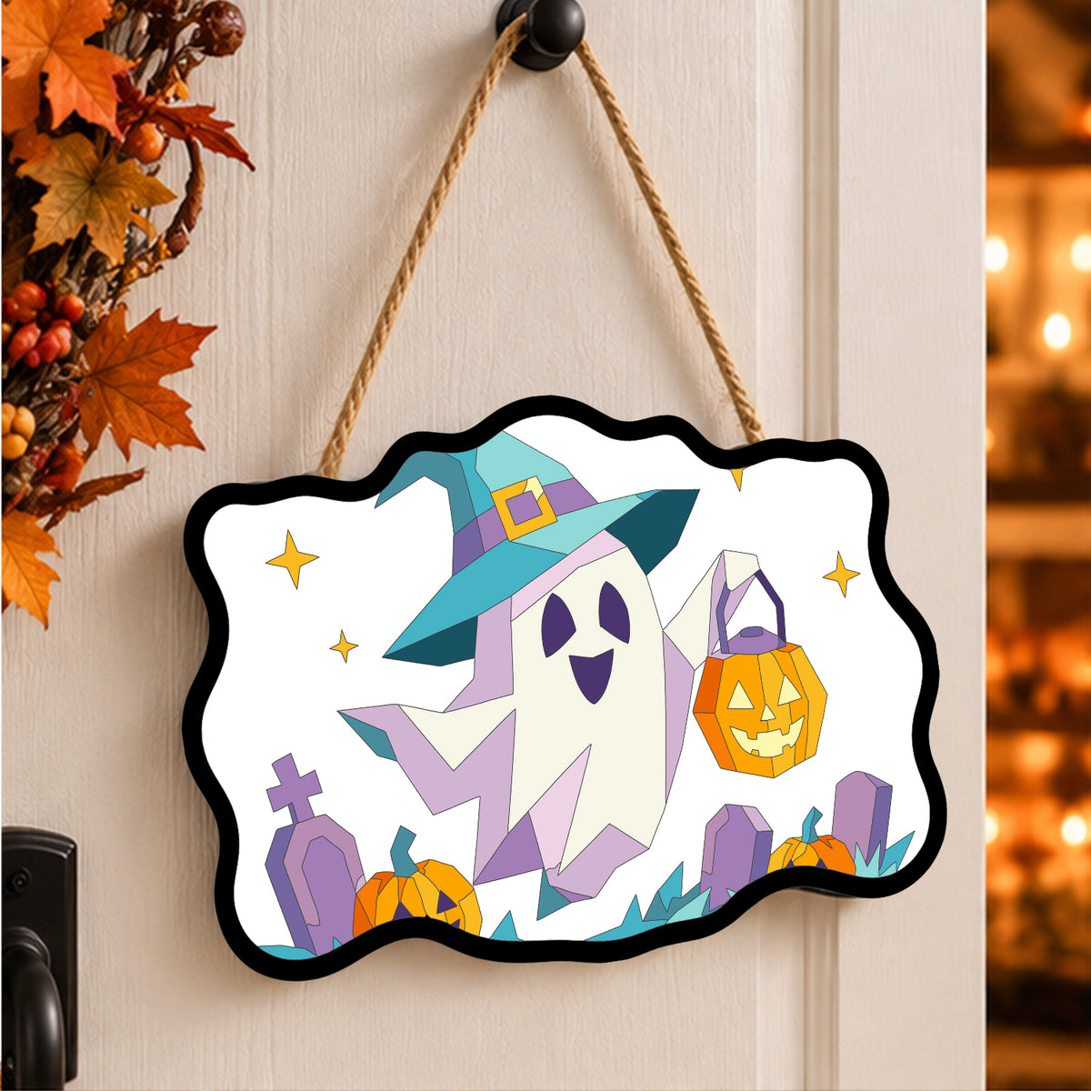Pancarte Fantôme au Seau Citrouille peinte et accrochée à une porte d'entrée décorée pour Halloween — Maison Artsen