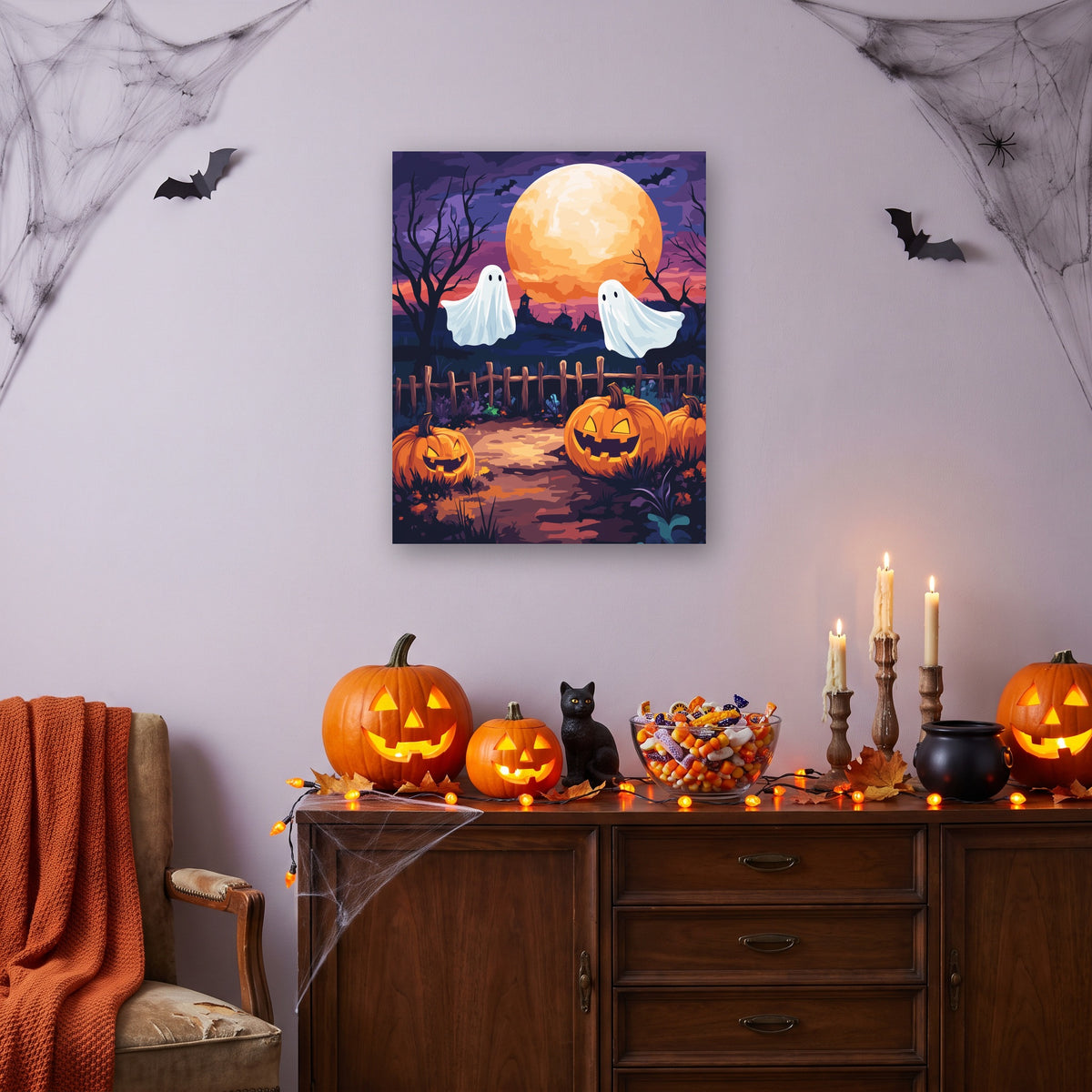 Tableau peinture par numéro Fantômes du Jardin accroché dans un salon décoré pour Halloween — Maison Artsen